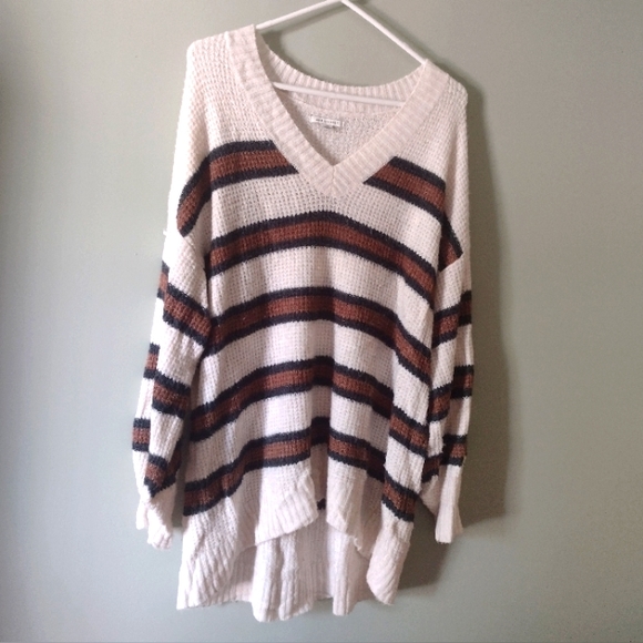 American Eagle Outfitters Sweaters - American Eagle Sweater